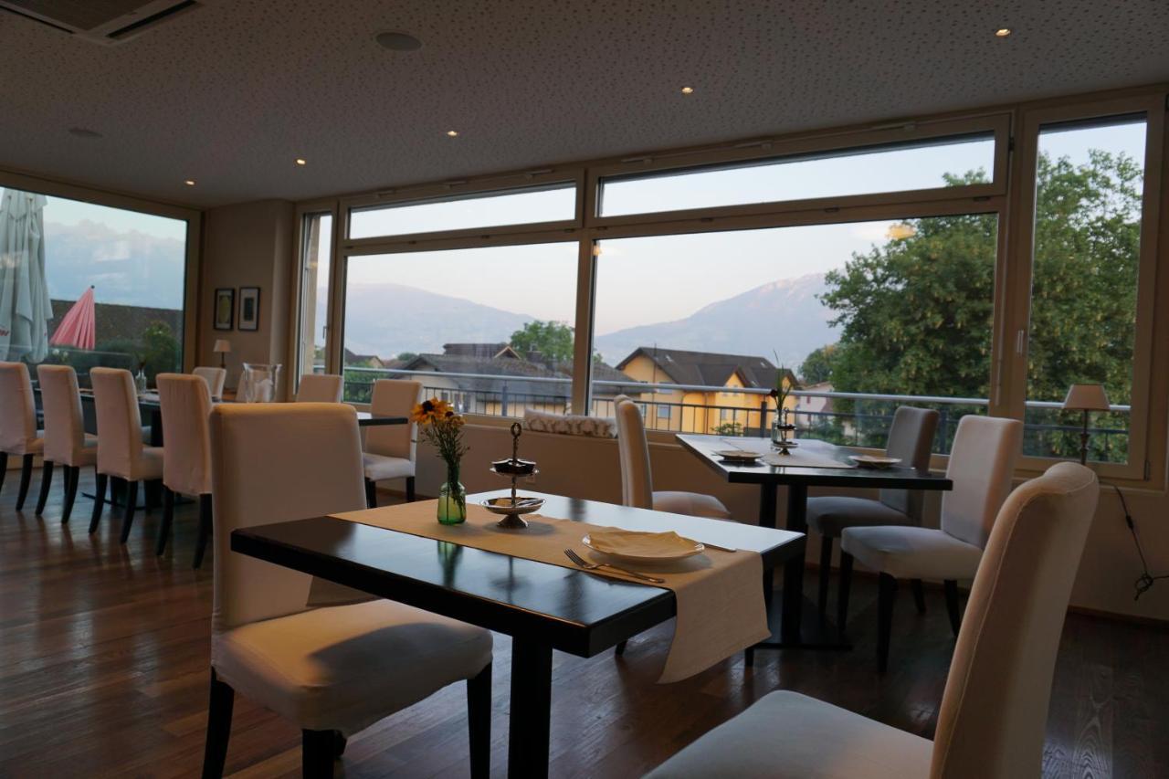 Hotel Weinstube Nendeln Bagian luar foto