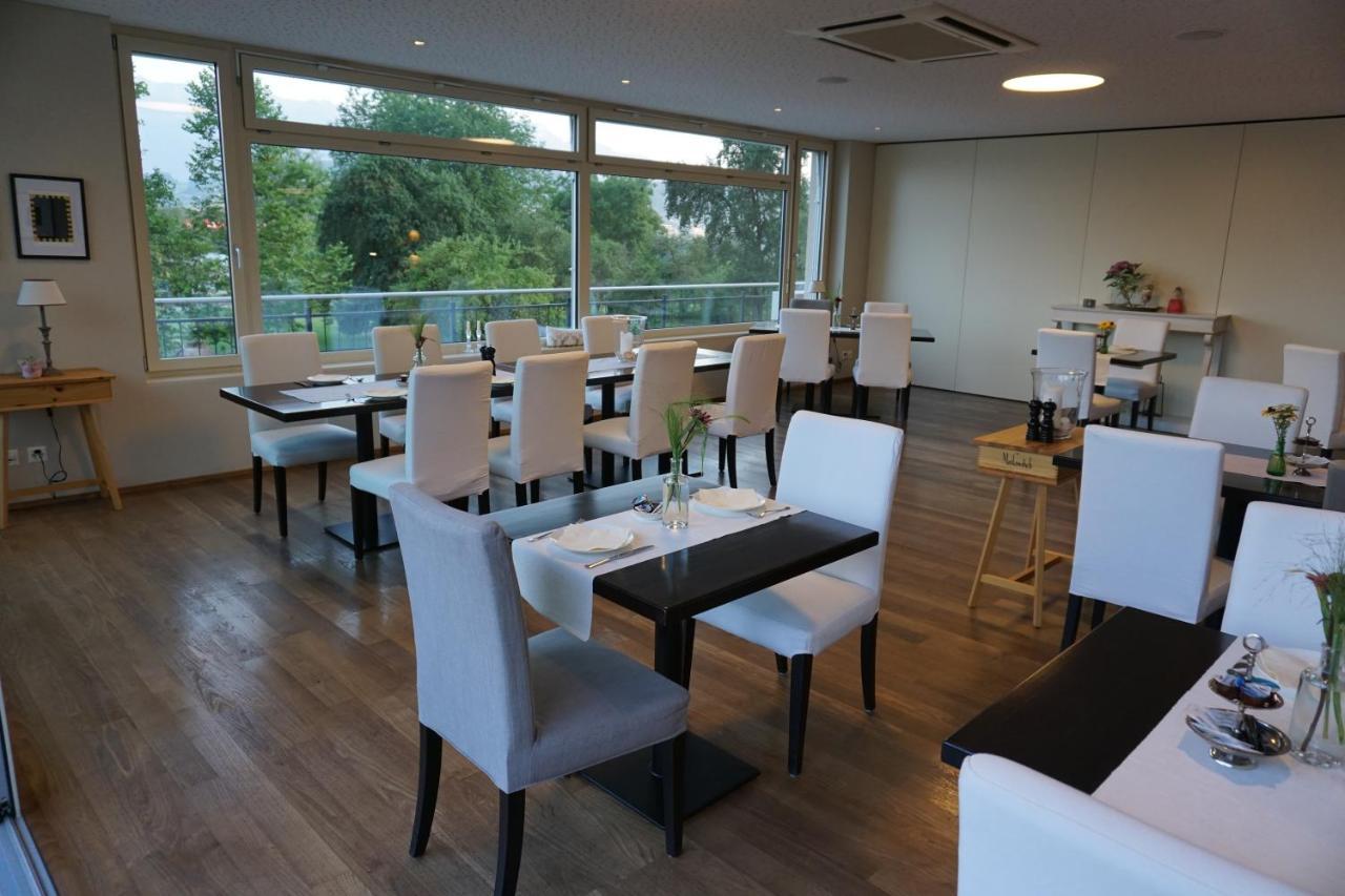 Hotel Weinstube Nendeln Bagian luar foto