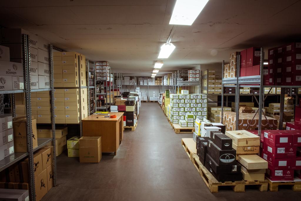 Hotel Weinstube Nendeln Bagian luar foto